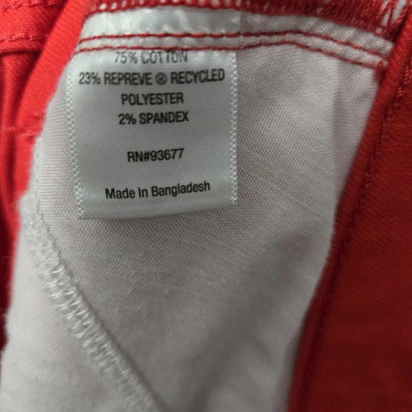 St. John's Bay Red Cropped Women's Pants Size 18 - Picture 3 of 4